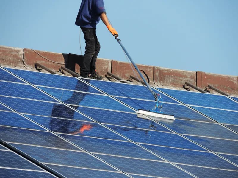 Professionelle PV-Anlagenreinigung Heilbronn